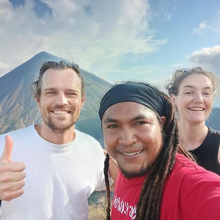 Kristian Homestay Bajawa Exteriör bild