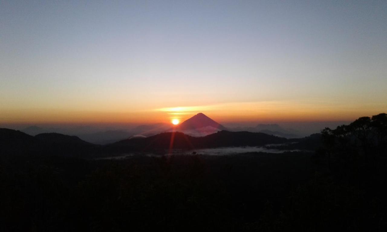 Kristian Homestay Bajawa Exteriör bild