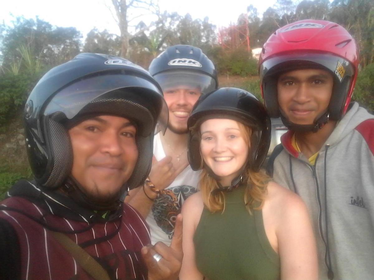 Kristian Homestay Bajawa Exteriör bild