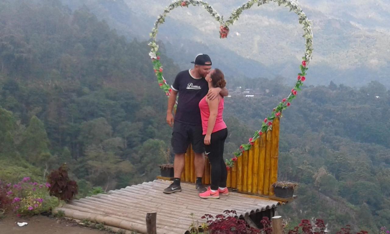 Kristian Homestay Bajawa Exteriör bild