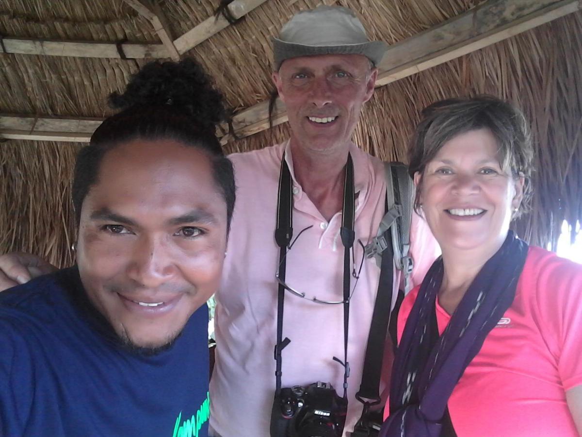 Kristian Homestay Bajawa Exteriör bild