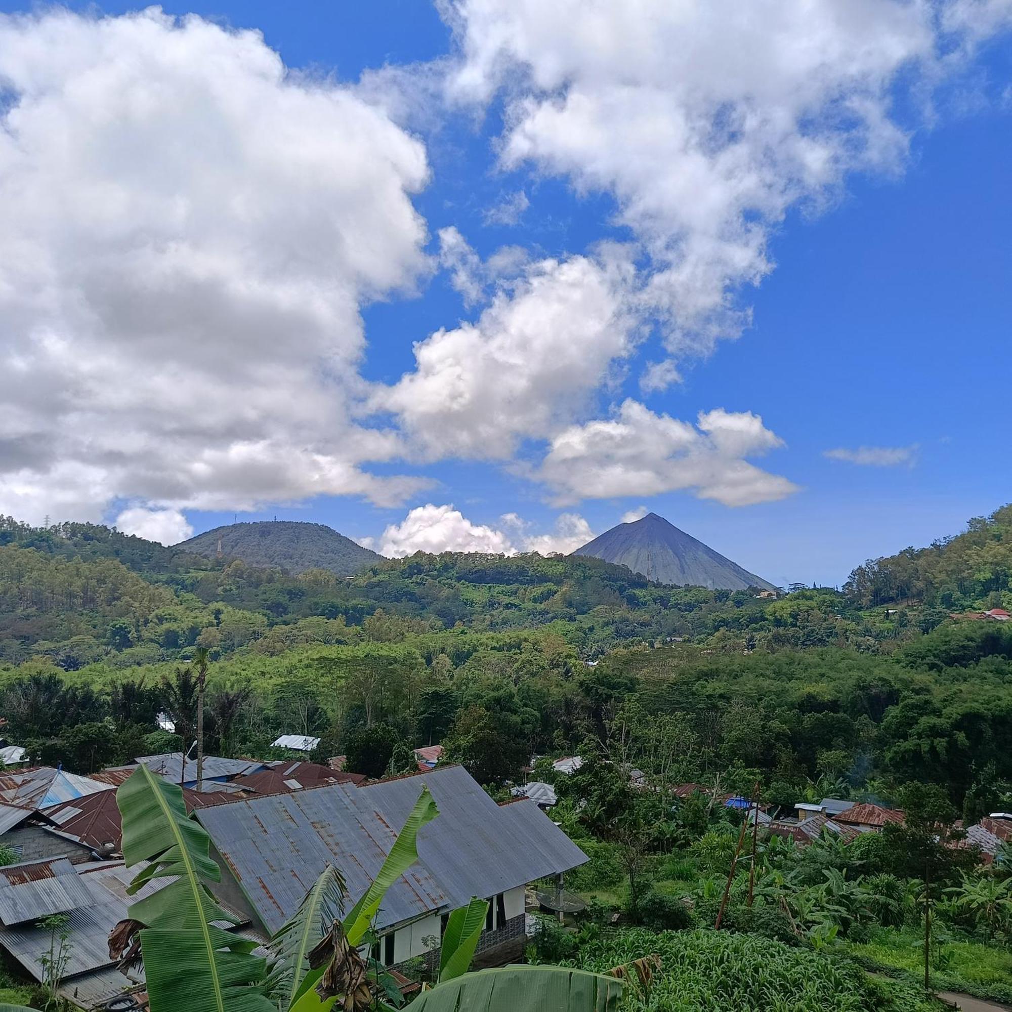 Kristian Homestay Bajawa Exteriör bild