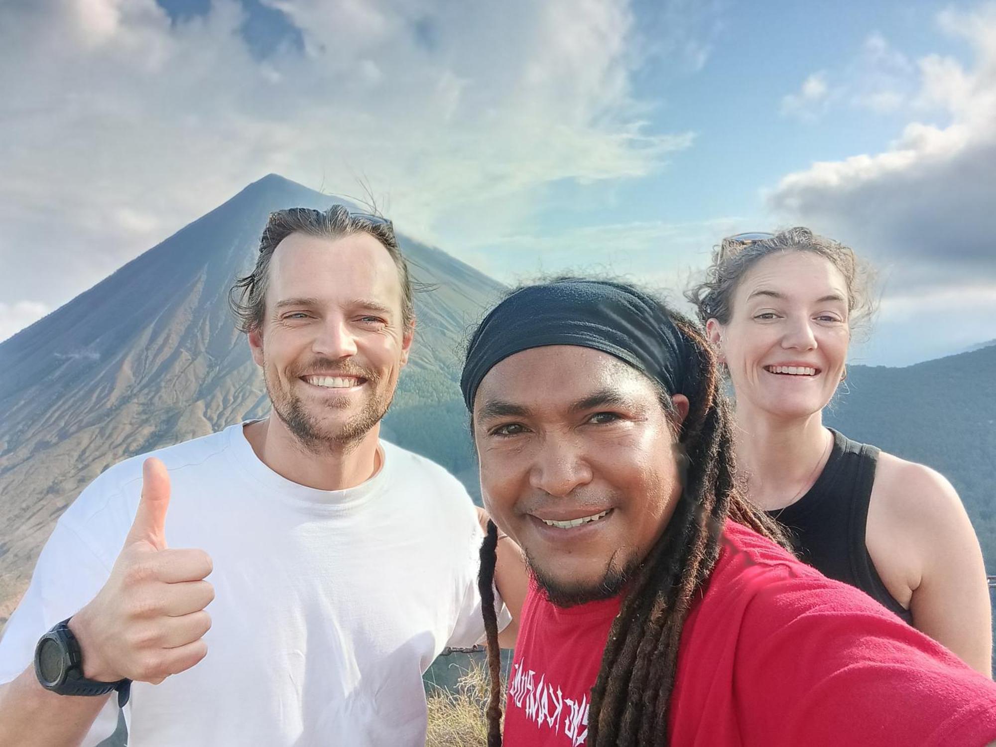 Kristian Homestay Bajawa Exteriör bild