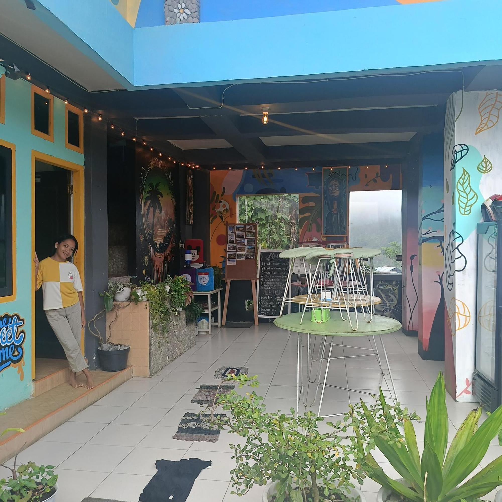 Kristian Homestay Bajawa Exteriör bild